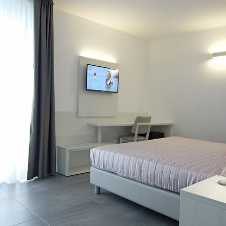 Hotel Paris Lignano Sabbiadoro Extérieur photo