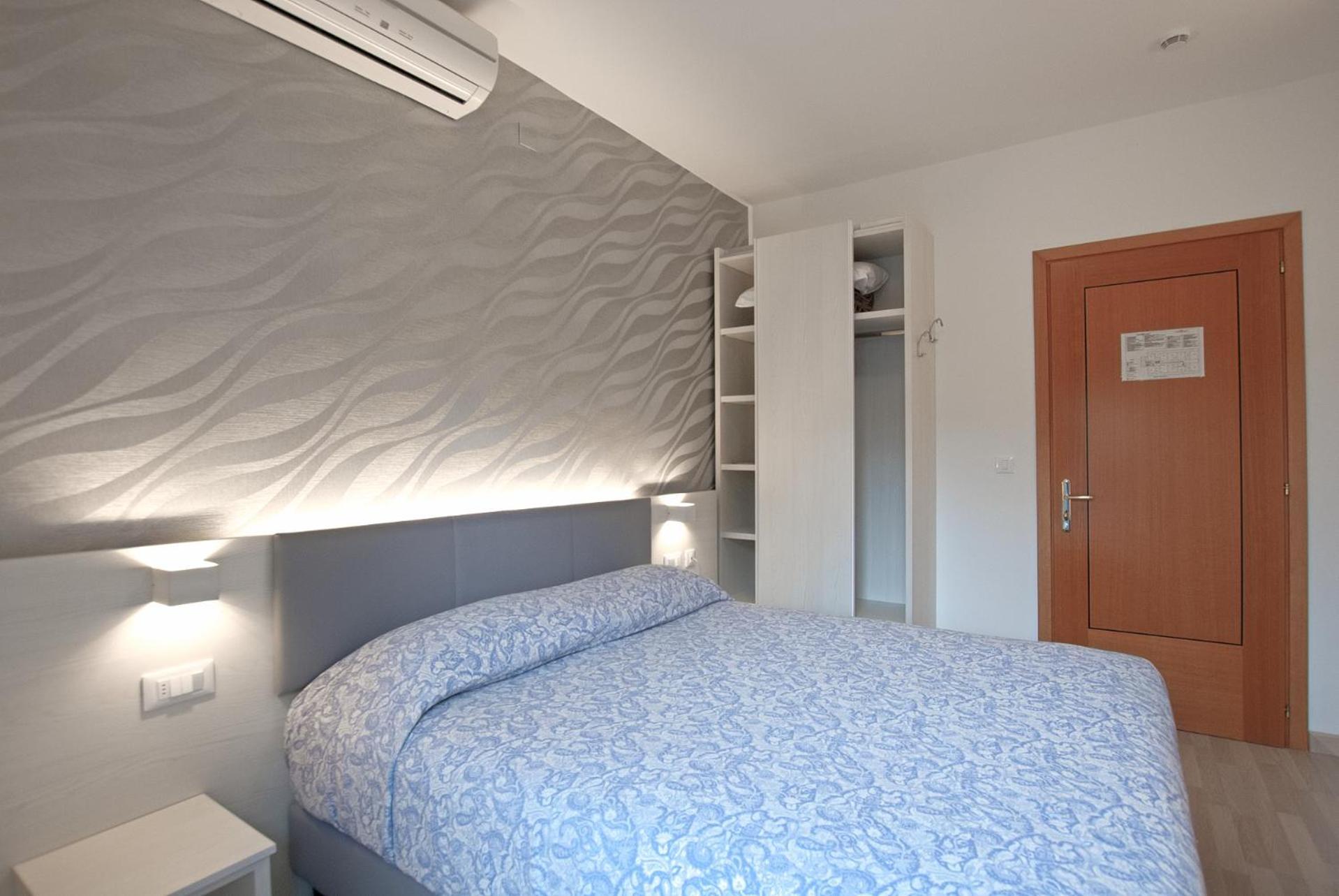 Hotel Paris Lignano Sabbiadoro Extérieur photo