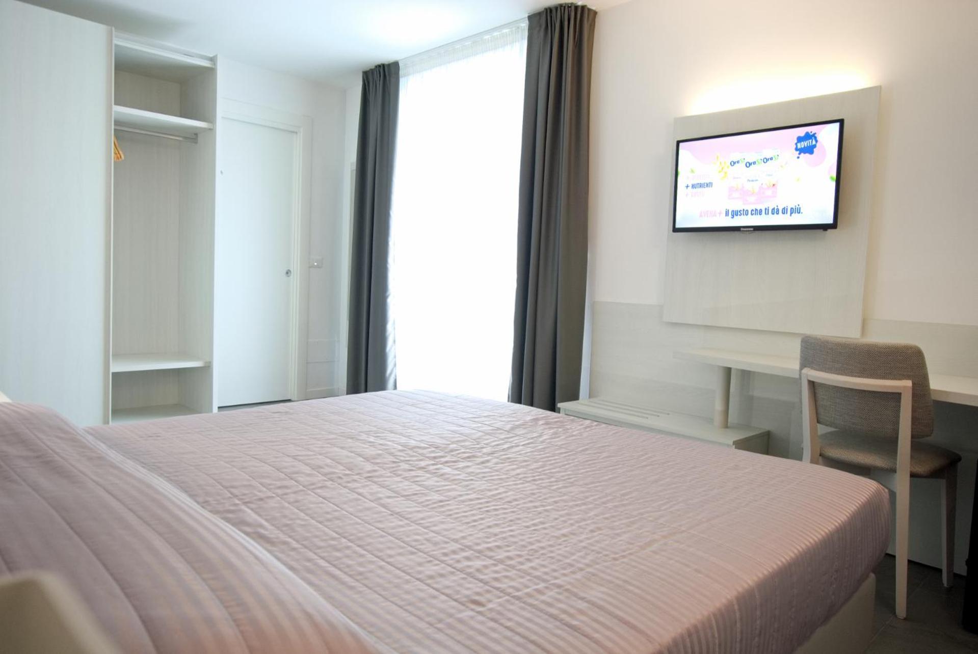 Hotel Paris Lignano Sabbiadoro Extérieur photo