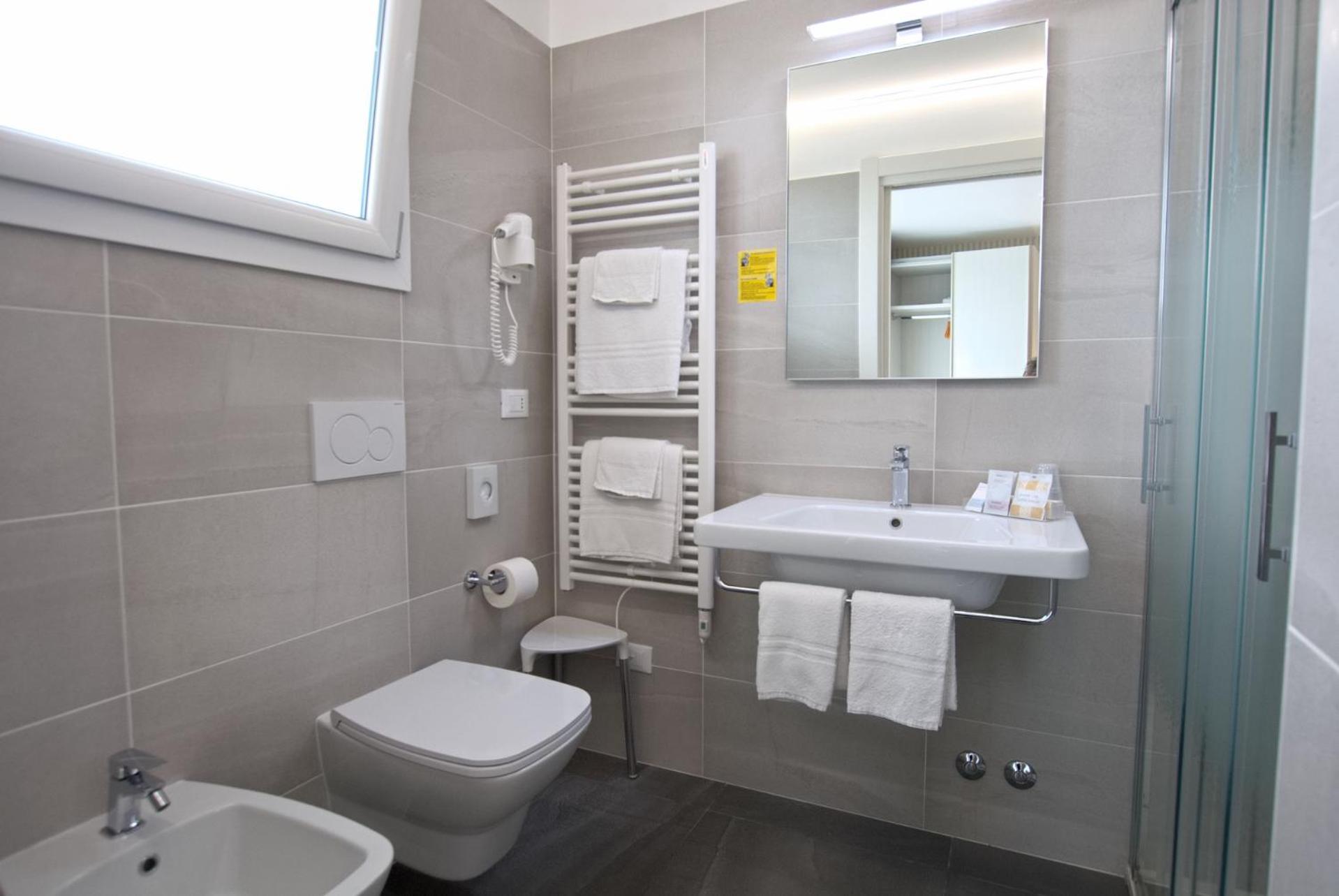 Hotel Paris Lignano Sabbiadoro Extérieur photo