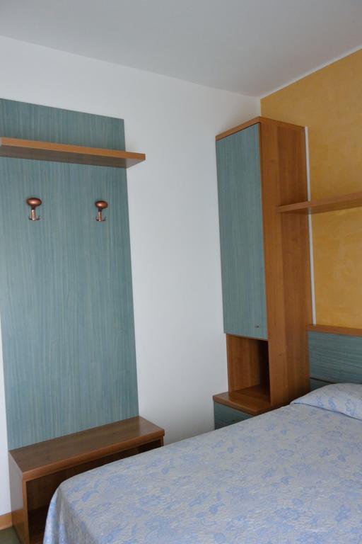 Hotel Paris Lignano Sabbiadoro Chambre photo