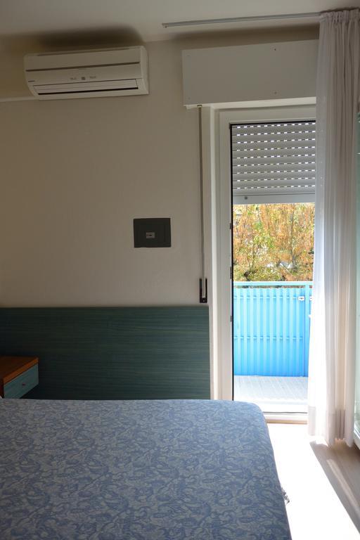 Hotel Paris Lignano Sabbiadoro Extérieur photo